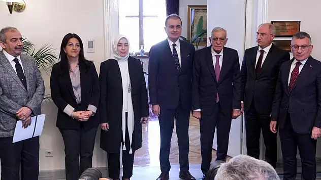 DEM Parti heyeti, AK Parti heyeti ile bir araya geldi