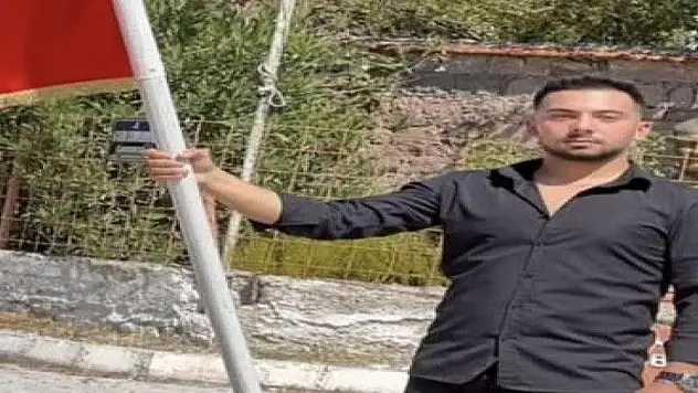 Denize atlayarak başını kuma çarpan genç hayatını kaybetti