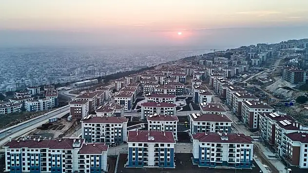 Deprem bölgesinde yıl sonuna kadar 453 bin konut ve iş yeri teslim edilecek