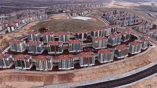 Deprem bölgesindeki 250 bininci konutun anahtarı teslim edilecek