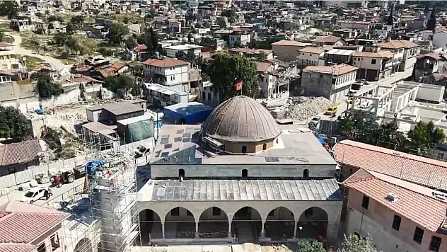 Depremin yıktığı Habib-i Necaar Camii'nde ihya çalışmaları hızla sürüyor