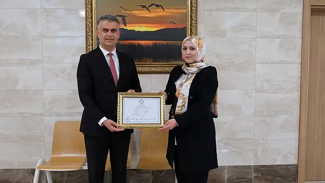 Derebucak Belediye Başkanı Kısa mazbatasını aldı