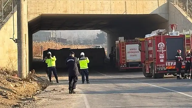 Devrilen işçi servisindeki 4 kişi öldü, 19 kişi yaralandı
