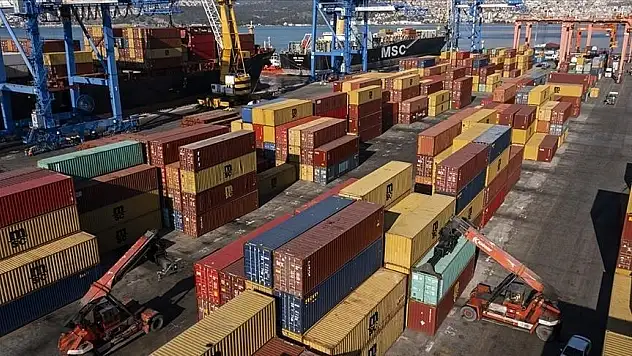 Dış Ticarette TL Hamlesi Meyvesini Veriyor