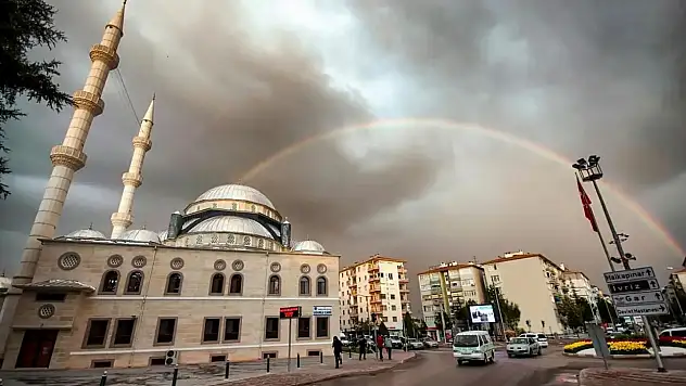 Dışarı çıkacaklar dikkat, Konya'da hava ters köşe yapacak! Bir yanda kavurucu sıcak bir yanda...