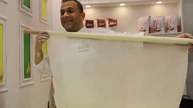 Doğada 180 günde kaybolan 'biyobozunur' market poşeti