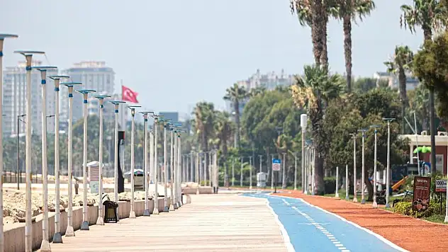 Doğu Akdeniz'de hissedilen hava sıcaklığı 40 dereceyi aştı