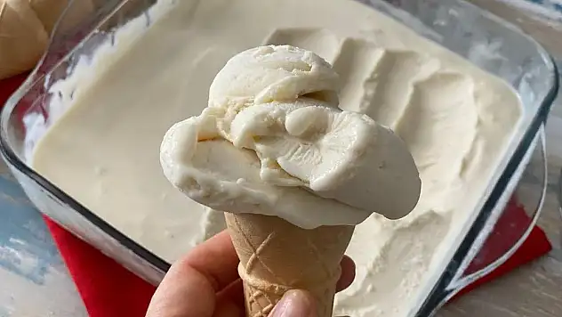 Dondurmacılardaki gibi oluyor. Evde dondurma nasıl yapılır? İşte en kolay püf noktası