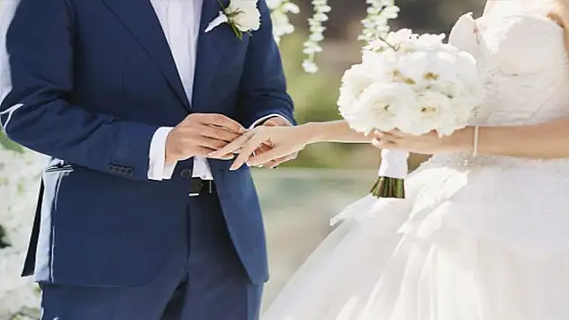 Düğün konvoyuna ceza yağdı: Trafiği kesen 6 sürücüye 35 bin lira ceza