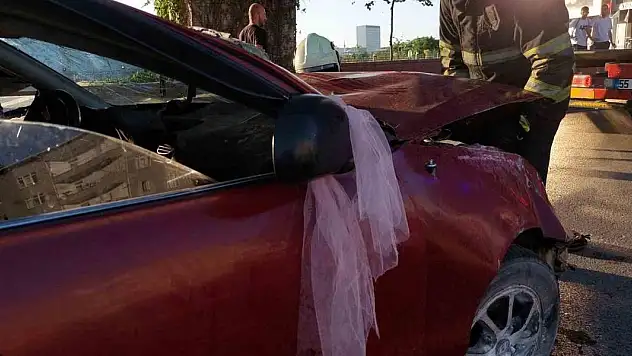 Düğün konvoyunda kaza: 4 yaralı