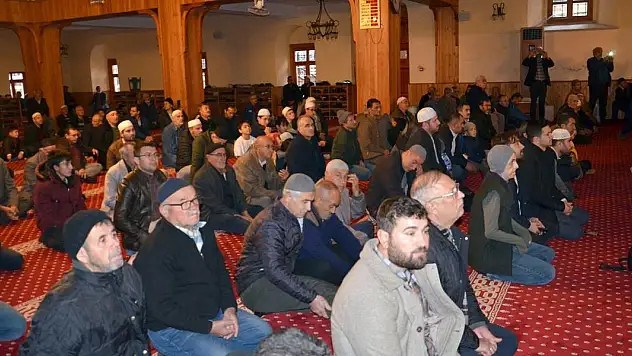 Dünya birincisi hafızlar Kur'an-ı Kerim ziyafeti verdi
