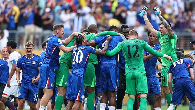 Dünyanın en büyüğü Chelsea oldu