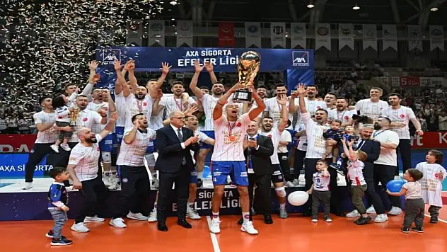 Efeler Ligi'nde şampiyon Halkbank
