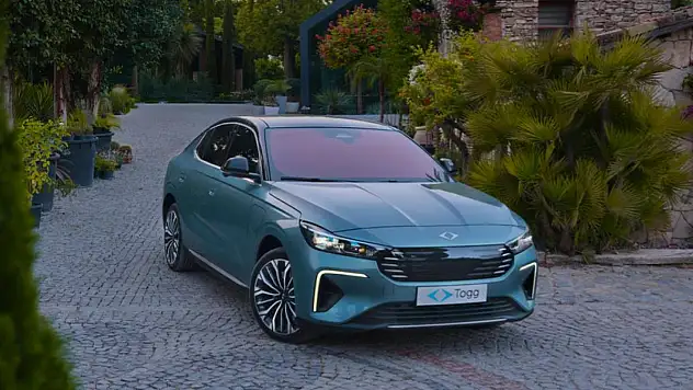 Elektrikli ve hibrit araçlar gazladı, geleneksel motorlar yavaşladı