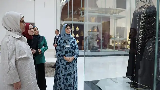 Emine Erdoğan, Umman'daki Ulusal Müze'yi ziyaret etti