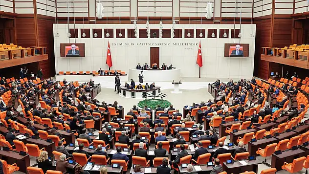 En düşük emekli aylığı artışı için yarın kritik gün!