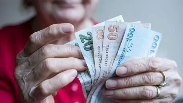 En düşük emekli maaşı belli oldu!