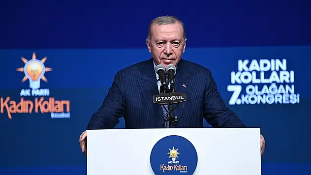 Erdoğan: Kadınları dışlayan hiçbir siyasi hareket muvaffak olamaz
