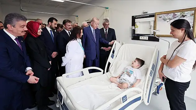 Erdoğan'dan Açılışını Yaptığı Hastaneye İlk Moral Ziyareti