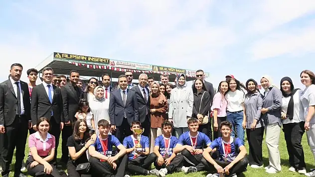 Ereğli'de 19 Mayıs kutlamaları törenlerle kutlandı