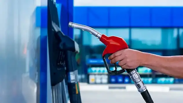 Eşel mobil sisteminde yeni dönem: İndirimler artık pompa fiyatına yansımayacak!