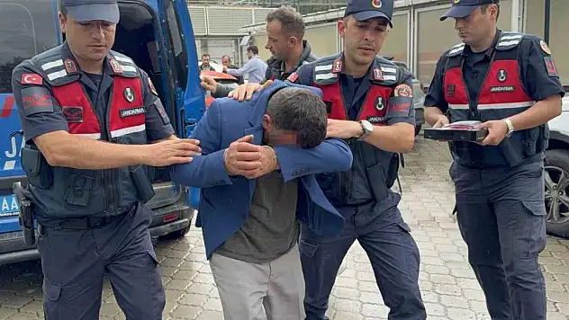 Eşini bardak ve yumruk darbesi ile öldürdü