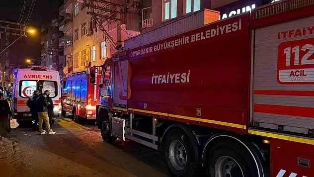 Eşiyle tartıştı, evini ateşe verdi