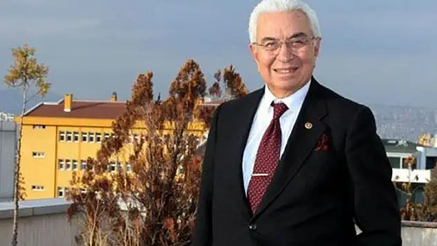 Eski Bakan Nahit Menteşe hayatını kaybetti