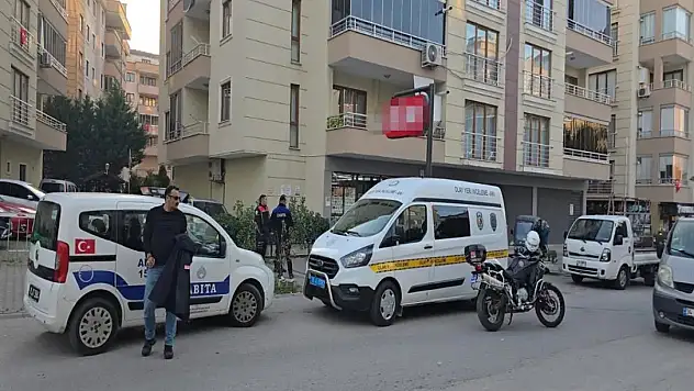 Eski eşini vahşice bıçakladı, sonra polisi aradı!