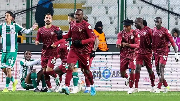 Eski hakem hocaları Konyaspor'un faul beklediği pozisyonu yorumladı