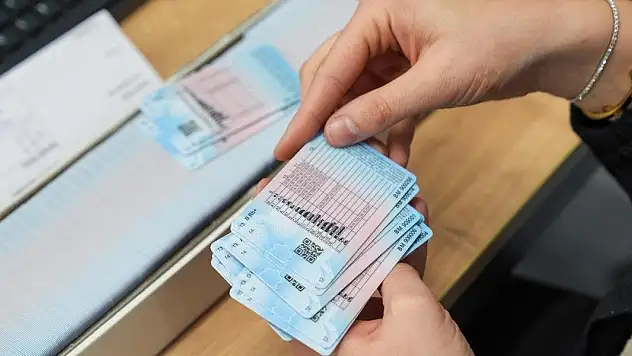 Eski tip ehliyetler için zaman daralıyor