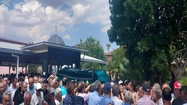 Eski Yalıhüyük Belediye Başkanı Orhan Er son yolculuğuna uğurlandı