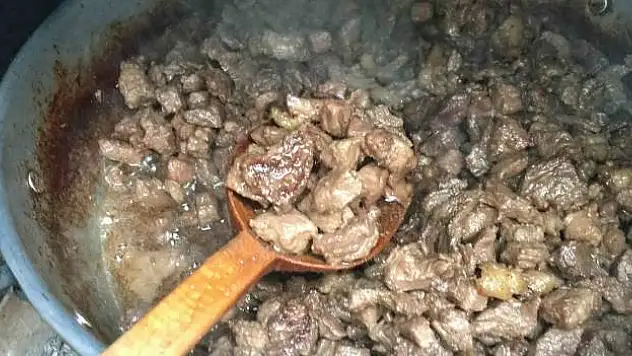 Et doğru pişirilmezse israf olabilir. Kurban etini daha lezzetli pişirmenin yolu