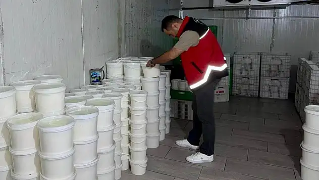 Etiketsiz 2,3 ton süt ürünü imha edildi