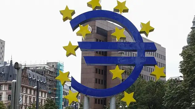 Euro Bölgesi'nde yıllık enflasyon ağustosta yüzde 2 oldu