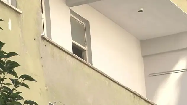 Ev sahibine bomba şoku