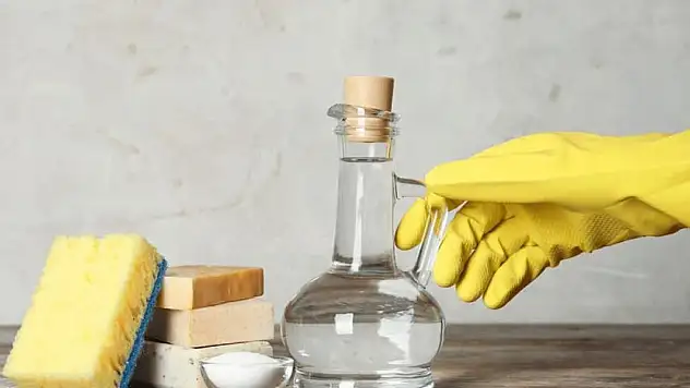 Evde kendi çamaşır suyunuzu yapabilirsiniz! Meğer 4 malzeme yetiyormuş