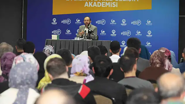 Evlilik ve Aile Gelişim Akademisi dördüncü oturumuyla devam etti