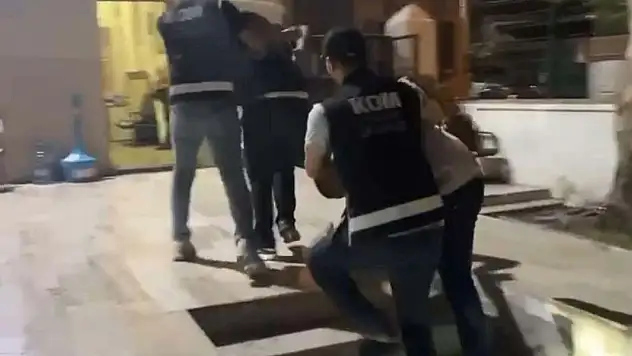 Ezgi Mola'nın eşinin yaralandığı kavgada 2 tutuklama