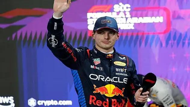 F1 Çin Grand Prix'sini Verstappen kazandı