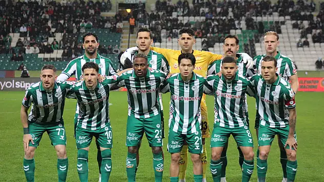 Fenerbahçe - Konyaspor maçında 11'ler belli oldu