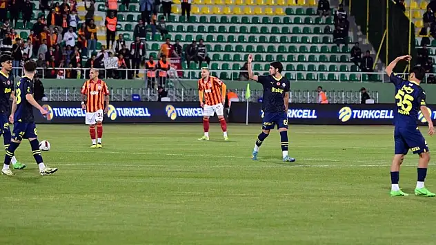 Fenerbahçe, Süper Kupa'da sahadan çekildi
