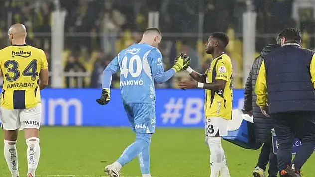 Fenerbahçe'de Konyaspor maçı öncesi iki isim kart sınırında