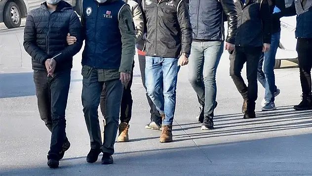 FETÖ'nün yapılanmasına ilişkin 14 gözaltı kararı!