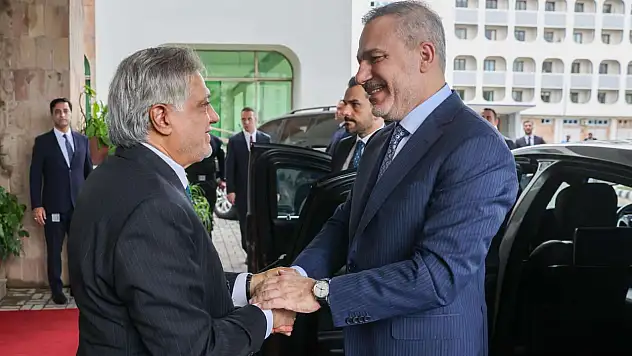 Fidan'dan İslamabad'da diplomasi trafiği