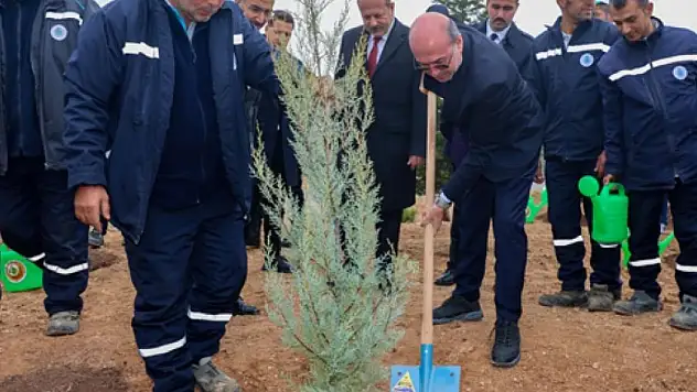Fidanlar Sille'de toprağa kavuştu!