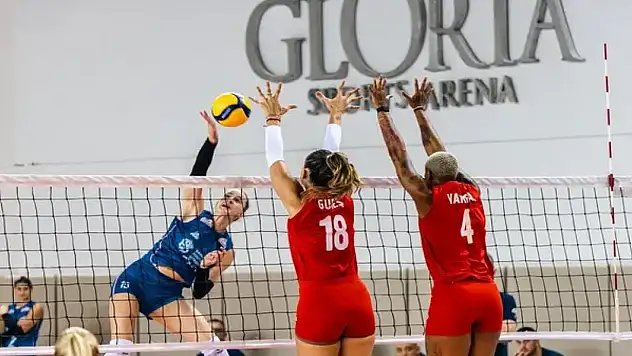 Filenin Sultanları Sırbistan'o 3-0 yendi