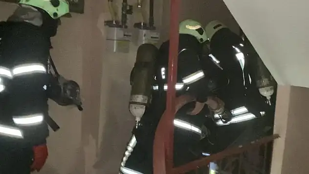 Fırında Unutulan Kek Apartmanı Dumana Boğdu