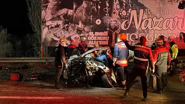 Freni boşalan kamyon 7 aracı biçti: 3 ölü, 7 yaralı