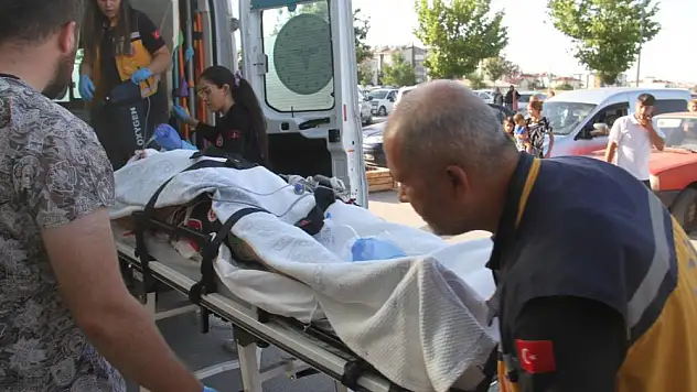Frenler Yetmedi, Çarpışma Kaçınılmaz Oldu: Bisikletli Ağır Yaralı!